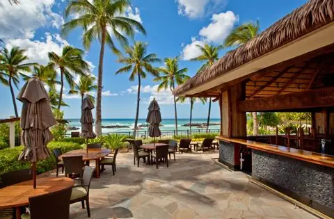 Beach bar and grill
